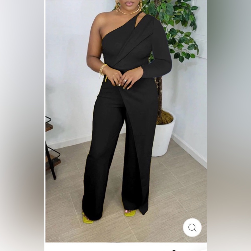 Black One-Shoulder Wide-Leg Jumpsuit